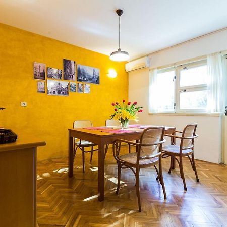 Lavender Apt. W. Balcony In Old Town Zadar Bagian luar foto