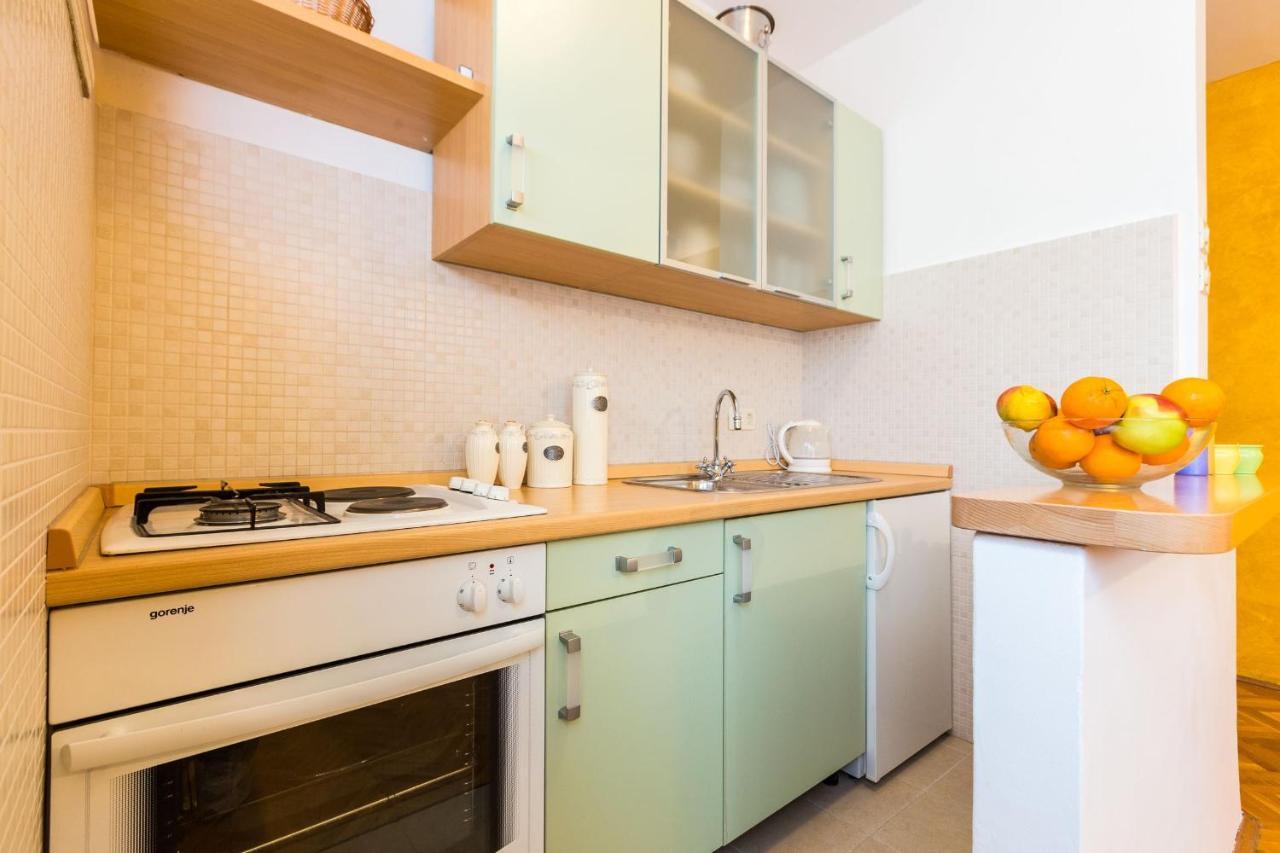 Lavender Apt. W. Balcony In Old Town Zadar Bagian luar foto