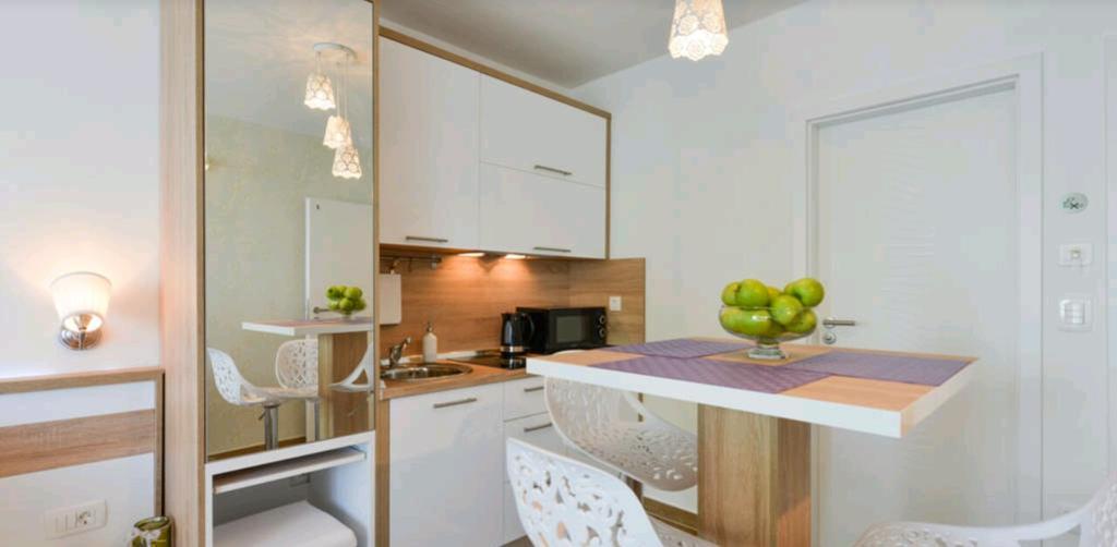 Lavender Apt. W. Balcony In Old Town Zadar Bagian luar foto