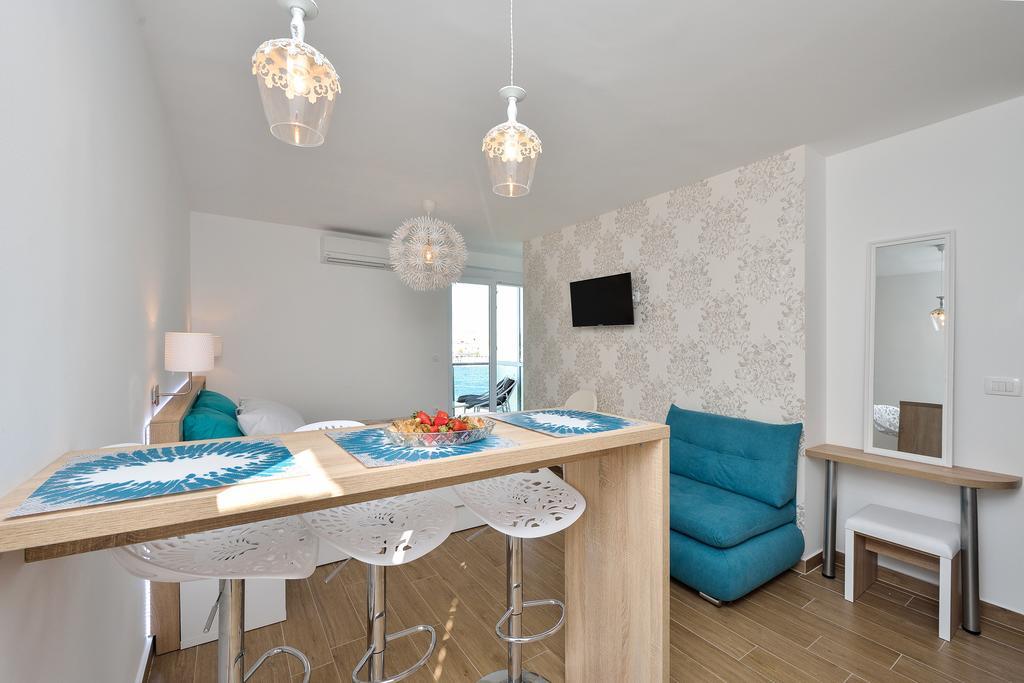Lavender Apt. W. Balcony In Old Town Zadar Bagian luar foto