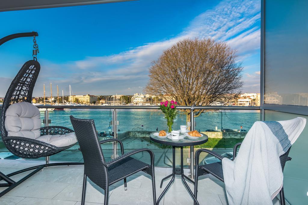 Lavender Apt. W. Balcony In Old Town Zadar Bagian luar foto